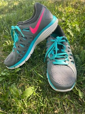 EUC Nike Duel Fusion Run 2 Running Shoes